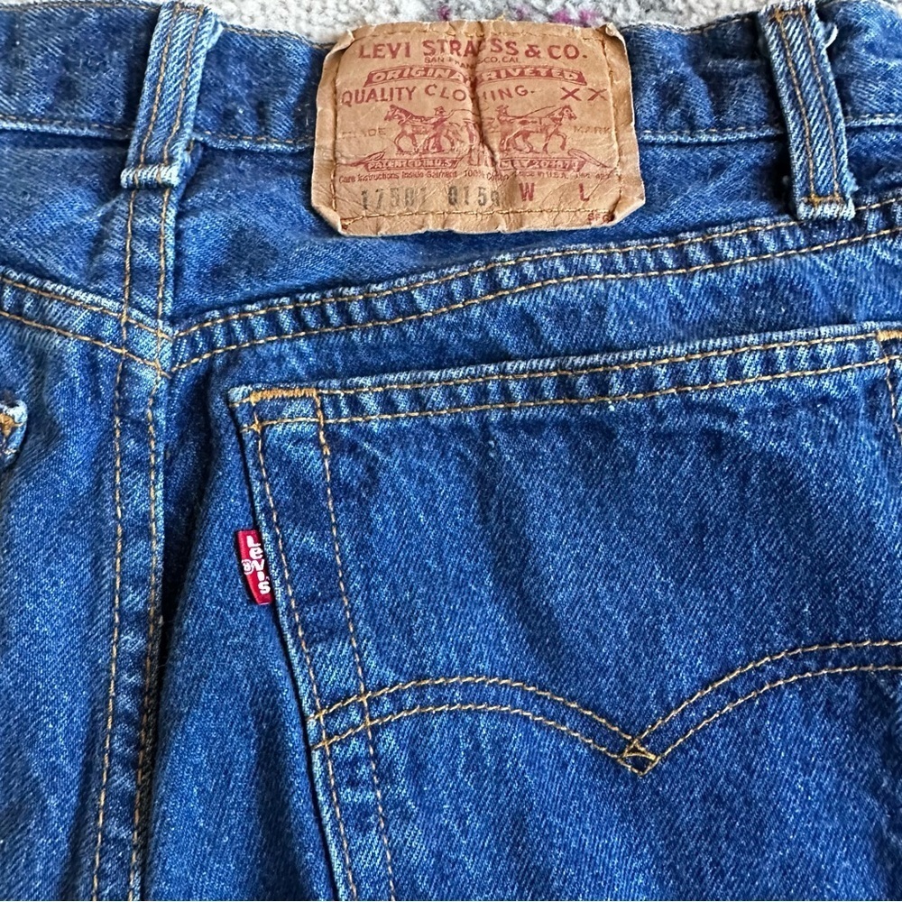 Vintage Levi’s 17501 high rise button fly jeans - Picture 7 of 8